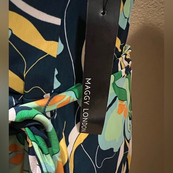 Maggy London Matte Jersey Wrap Dress, Size 10, EUC! - Picture 7 of 13